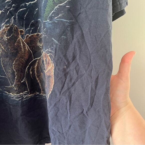 Vintage Graphic T-shirt Nature Scene Wolves Bears Eagles Full Moon Navy Blue - Picture 6 of 7